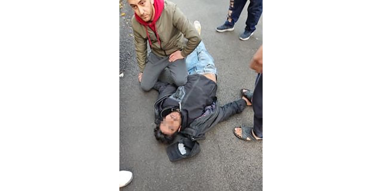 Ölen yaşlı adamın gözlüğünü çalan şahsa meydan dayağı