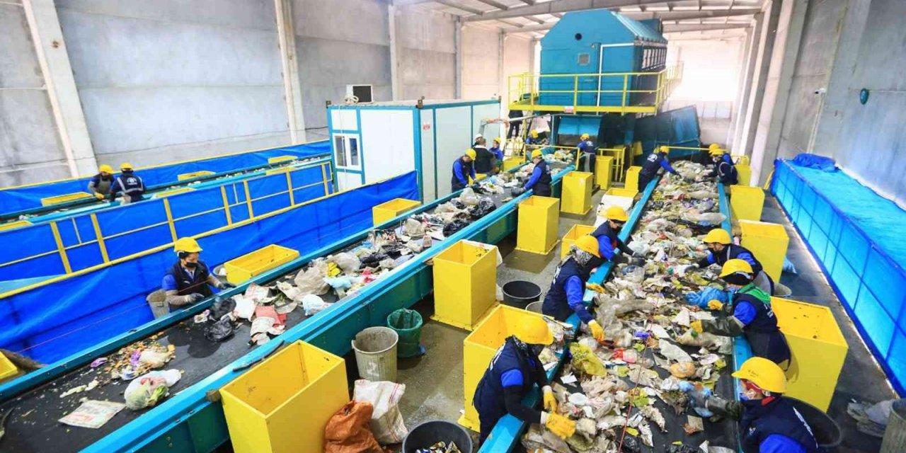 Günde 180 ton evsel atık ayrıştırılıyor