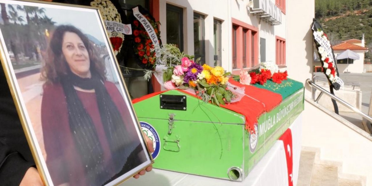 Trafik kazasında ölen okul müdürü için tören düzenlendi