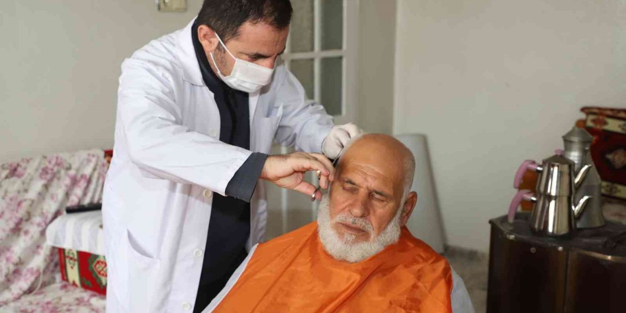 Yaşlılara vefa yüzlerini güldürdü