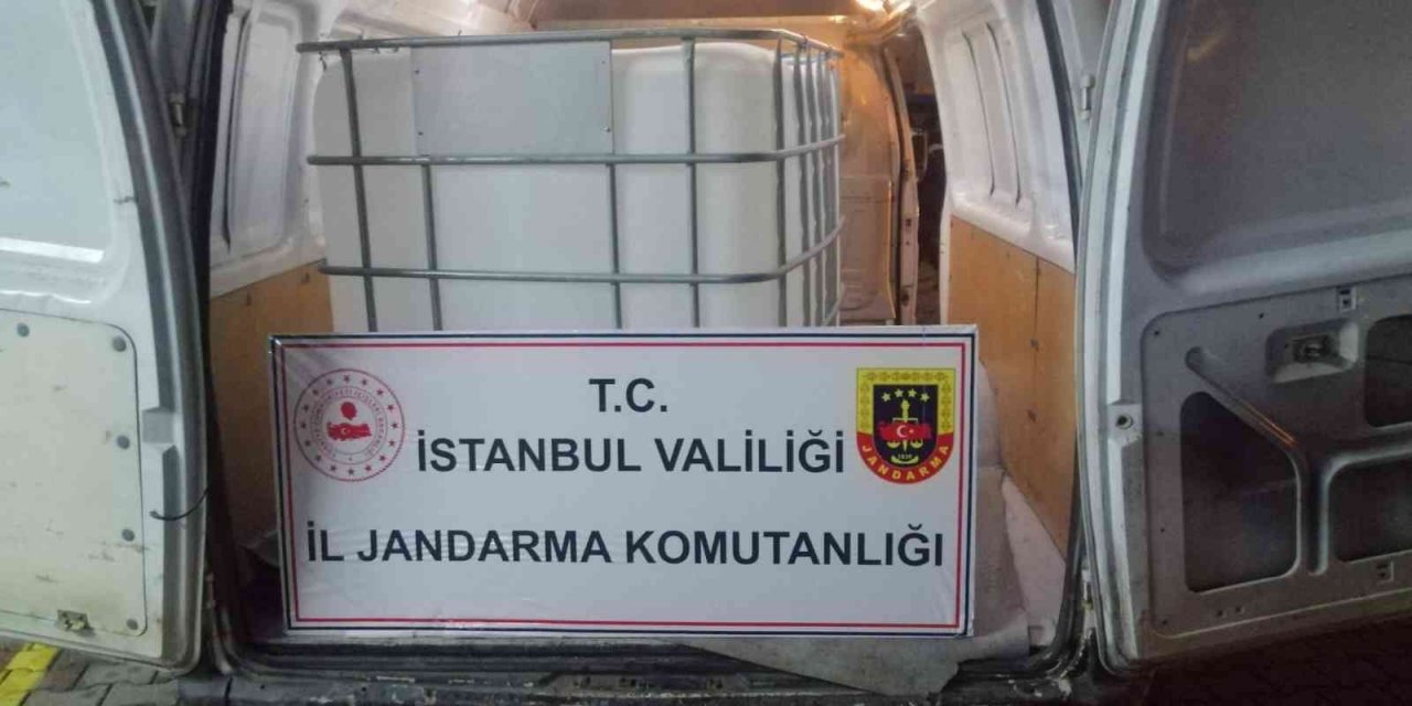 Eyüpsultan’da 12 ton sahte etil alkol ele geçirildi