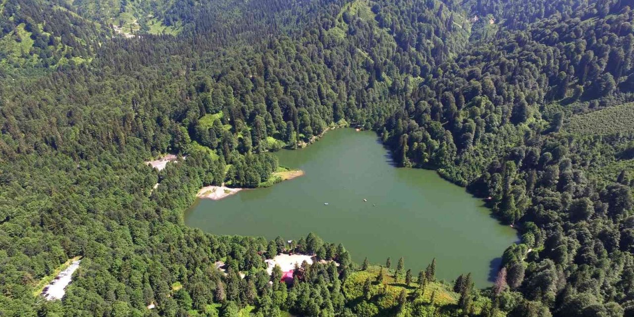 Artvin’in Karagölleri’ni bir yılda 140 bin kişi ziyaret etti