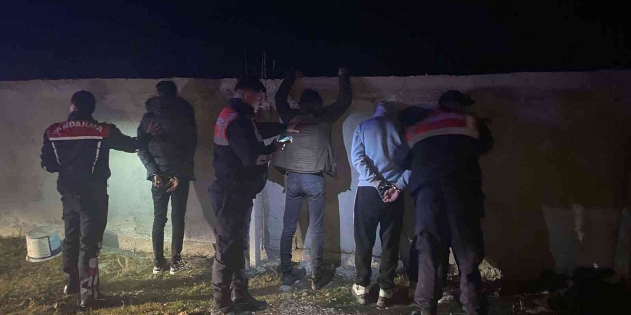 Jandarmadan hırsızlara suçüstü