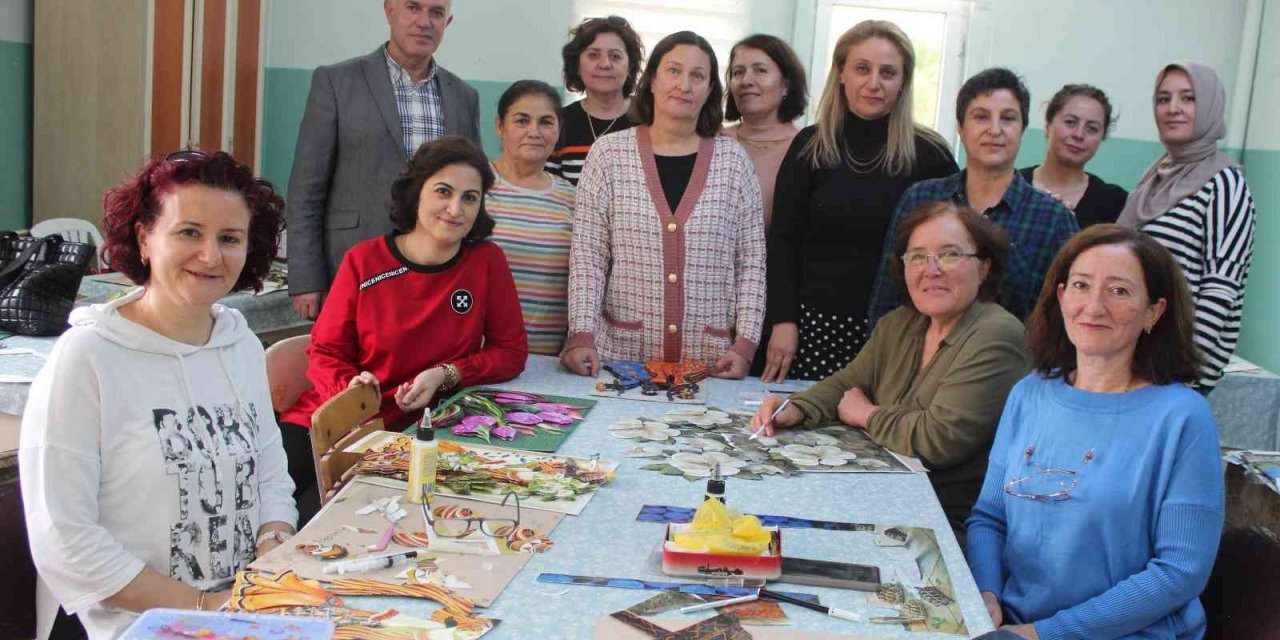 Hem boş zamanlarını değerlendiriyorlar hem de sanat öğreniyorlar