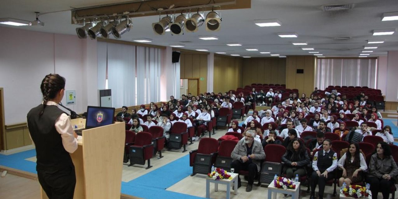 Öğrenci ve öğretmenlere bilinçlendirme eğitimi