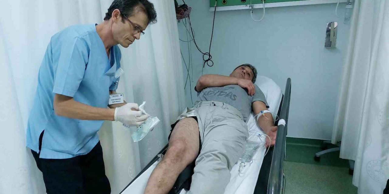 Evinden çıkarken silahlı saldırıda yaralandı