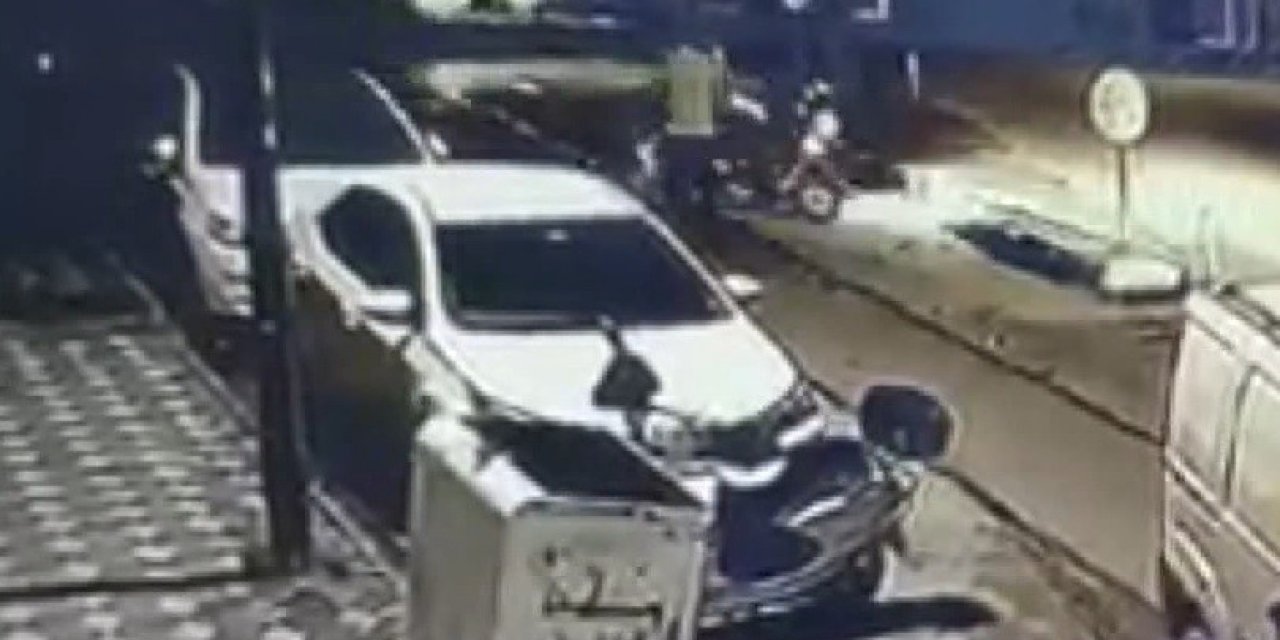 Motosikletin karıştığı kaza güvenlik kamerasında