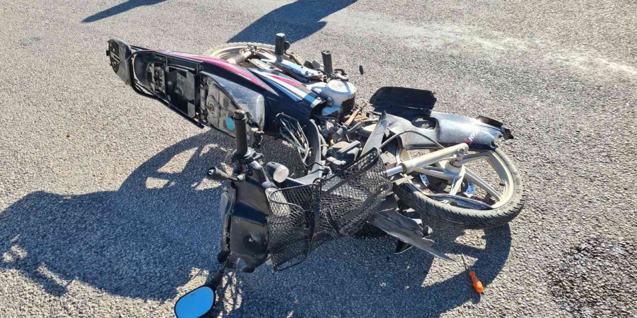 Osmaniye’de motosiklet ile otomobil çarpıştı: 1 yaralı
