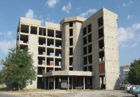 Emniyet binası 13 yıldır tamamlanamadı