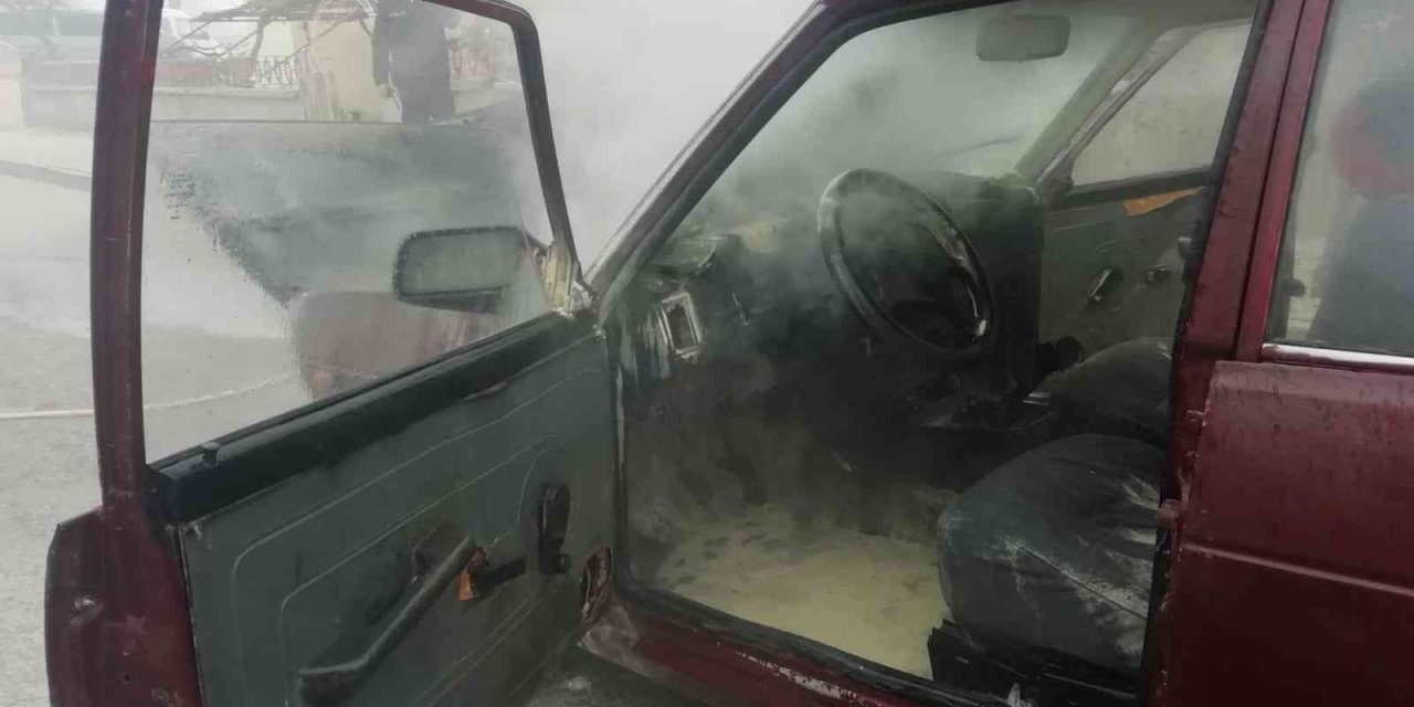 Karaman’da otomobil yangını