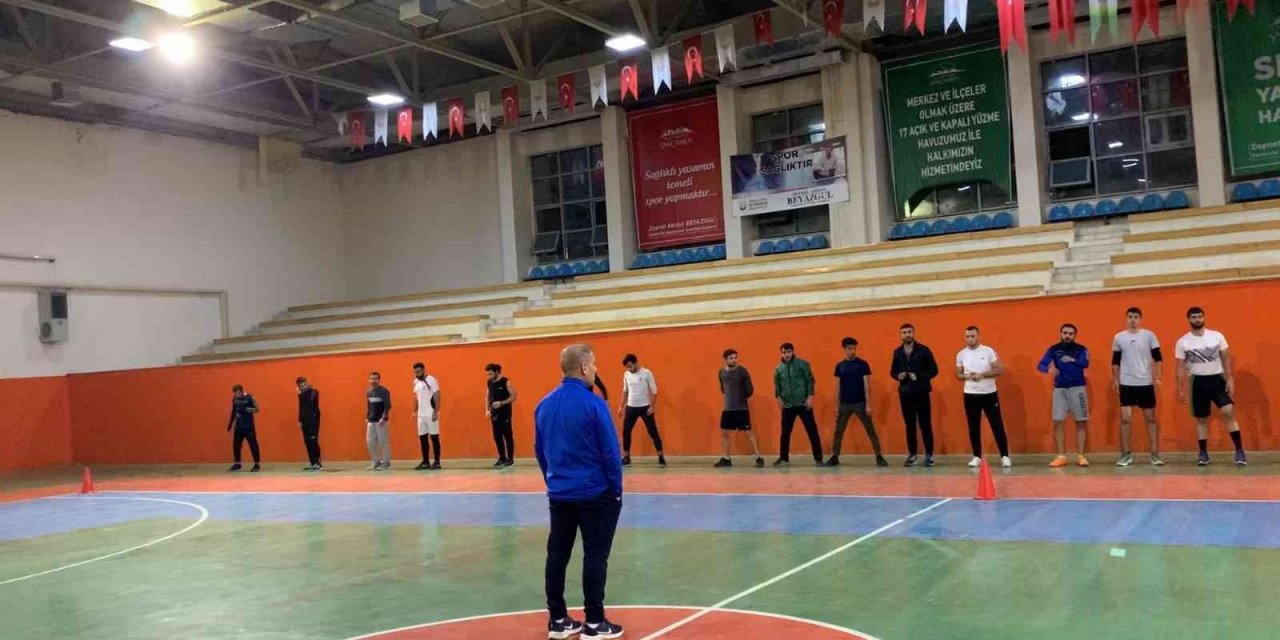 Gençler hayallerine büyükşehir ile kavuşuyor