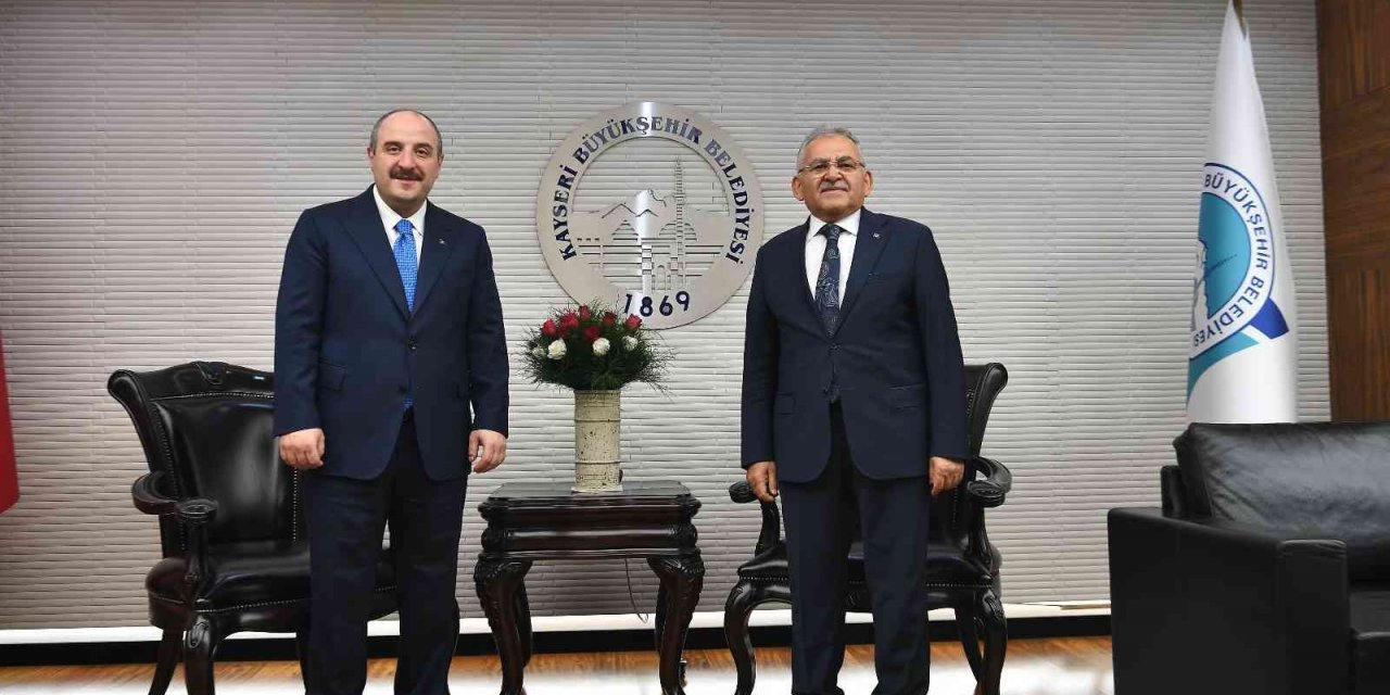 Bakan Varank, Başkan Büyükkılıç’ı ziyaret etti