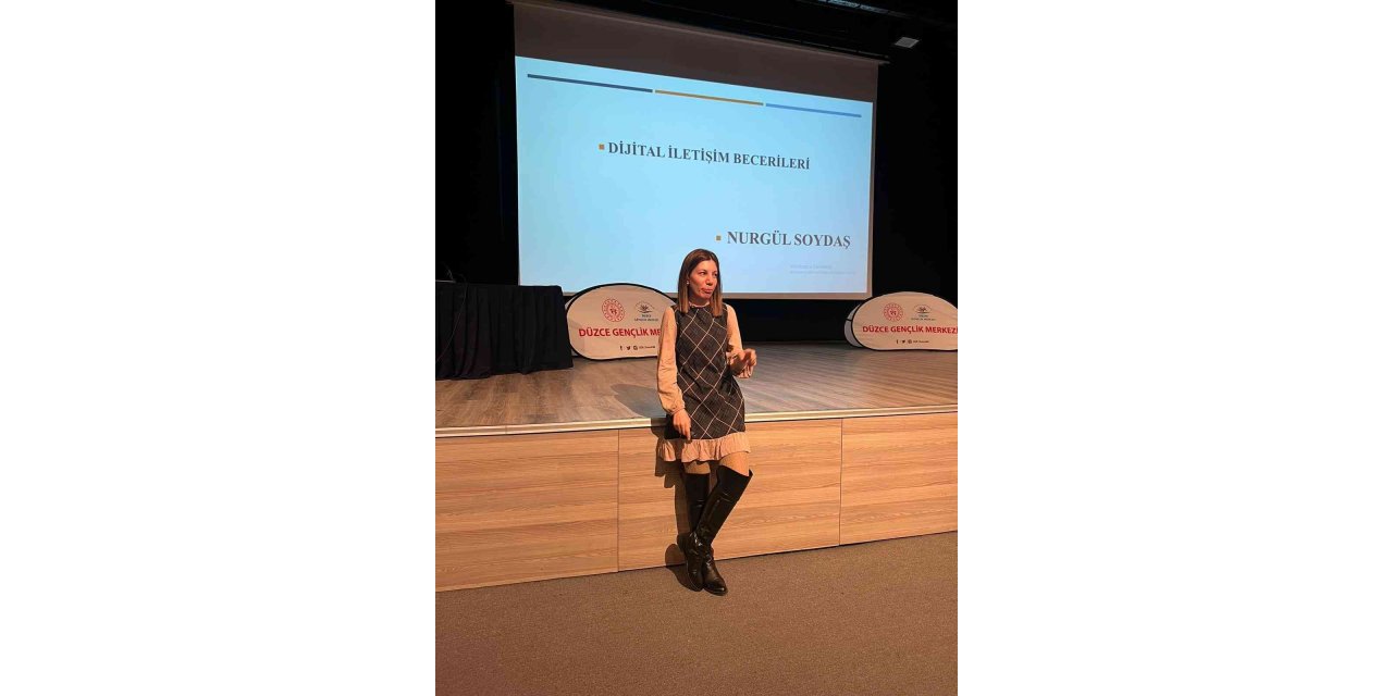 Gençlere dijital iletişim becerileri anlatıldı