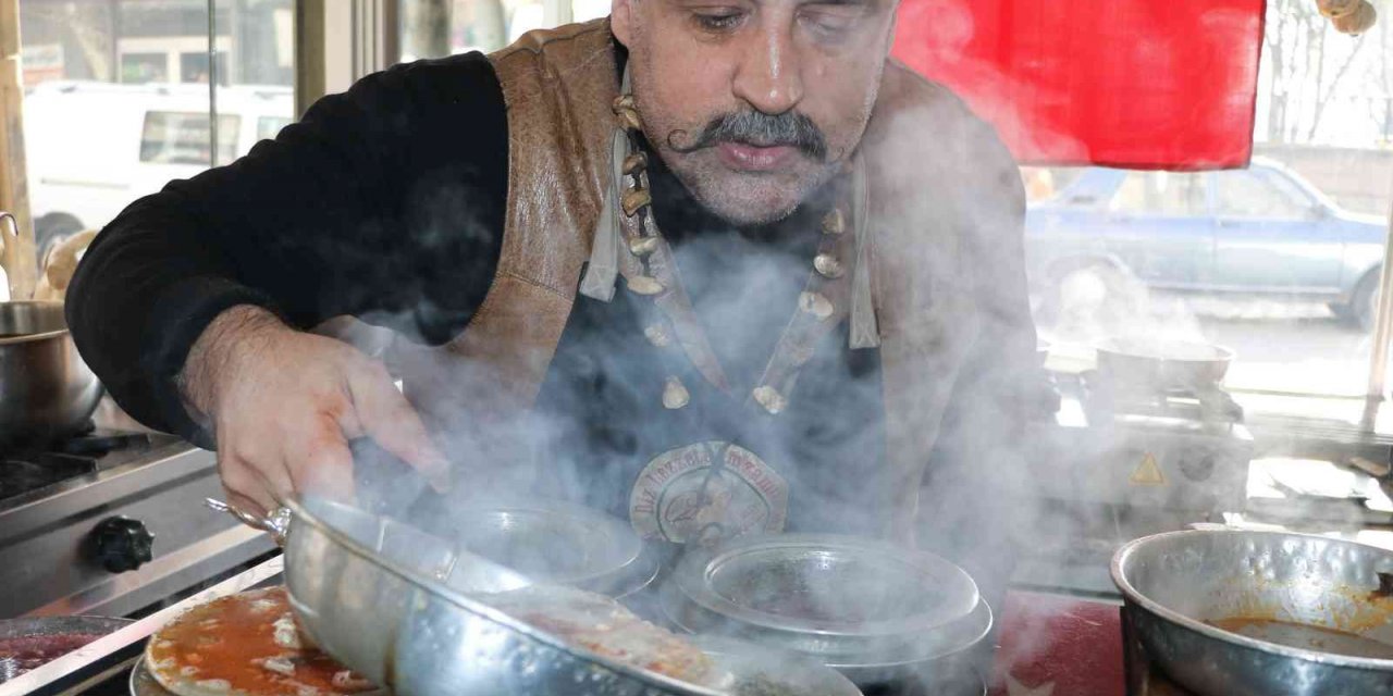 10 saat dinlendikten sonra hazırlanıyor: Soğuk algınlığının kalkanı kelle paça