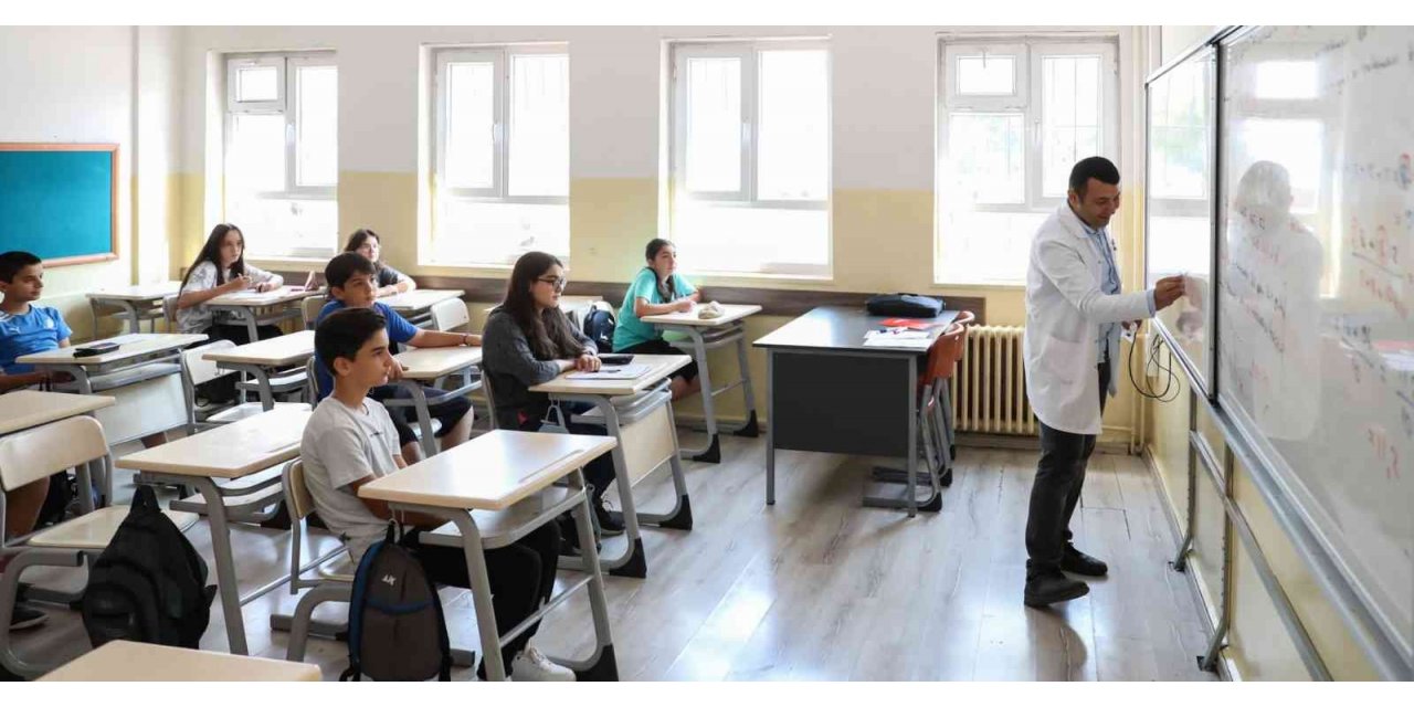 Bakan Özer: “Yarıyıl tatilinde ücretsiz kurslarımız 21 Ocak’ta başlayacak”