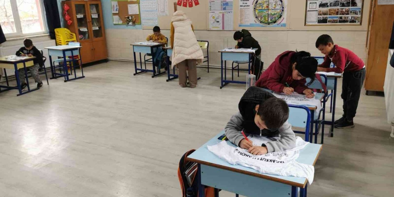 Bir Gelecek 2022’de 7 bin öğrenciye destek oldu