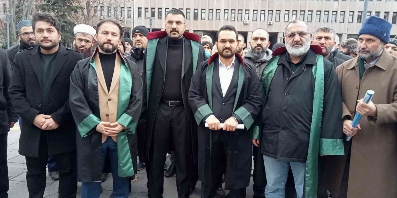 Hazreti Muhammed’e hakaret ettiği iddia edilen Öğretim Görevlisi Kutay’a suç duyurusu