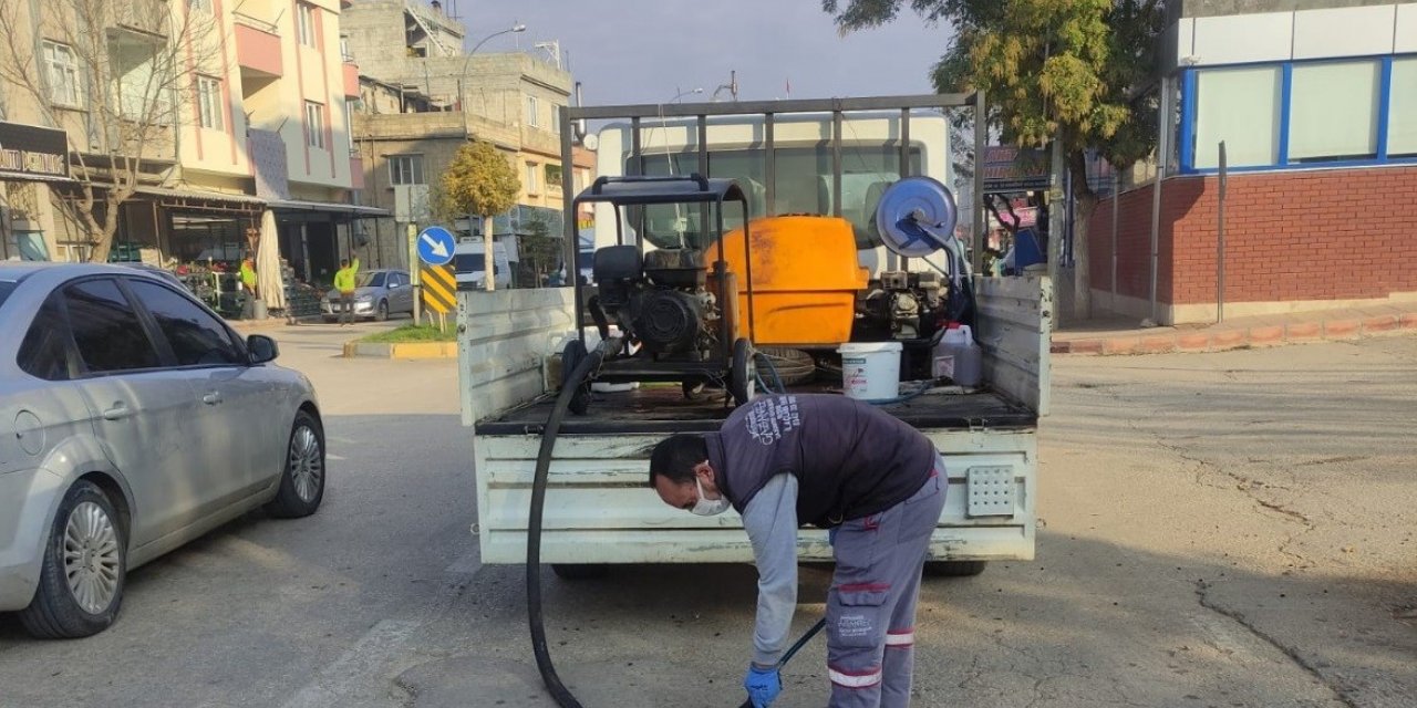 Büyükşehir, haşerelere karşı ilaçlama çalışmalarını sürdürüyor