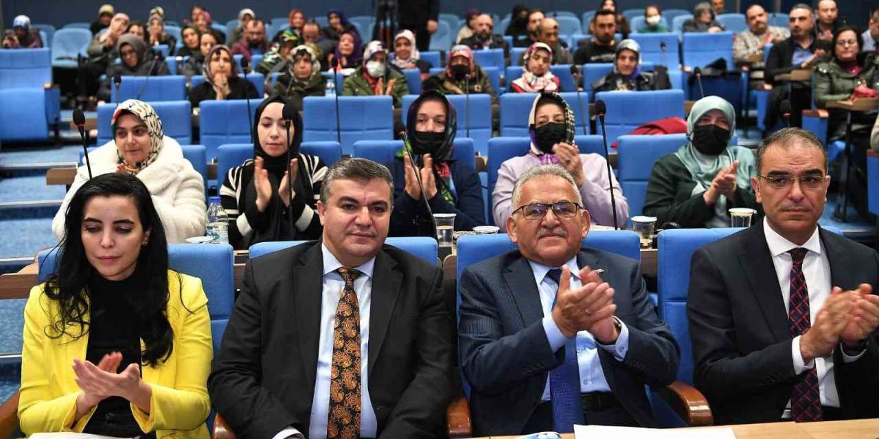 Başkan Büyükkılıç, e-38’in dünyaya açılan yeni ara yüzünü tanıttı