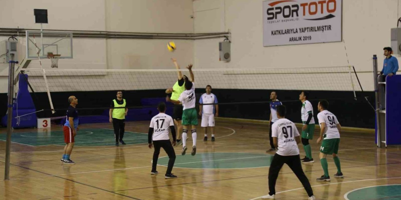 Çameli’nde kurumlar arası voleybol turnuvası başladı