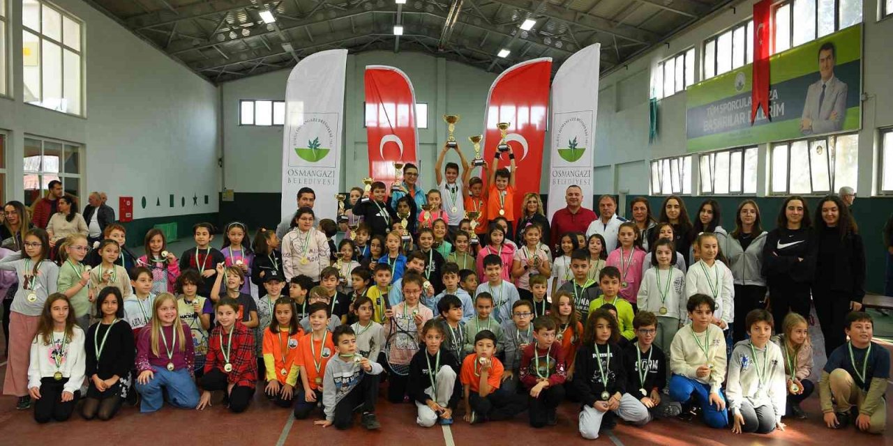 Osmangazi Tenis Kış Kupası nefes kesti