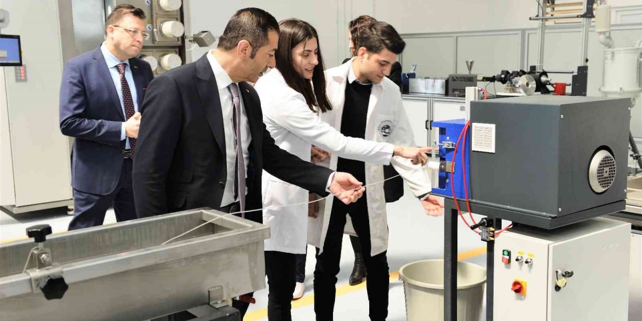 Denizli Teknik Tekstil Merkezi tekstil sektörünün ufkunu genişletecek