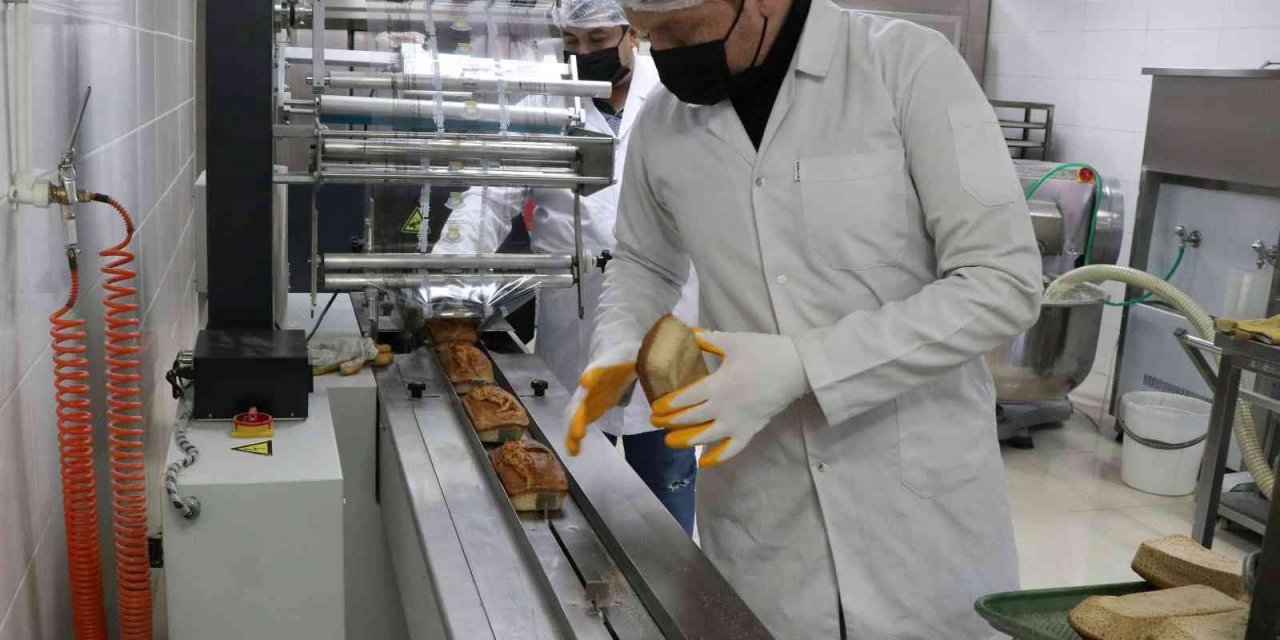 Haliliye’de yılda 741 bin 680 glutensiz ekmek üretiliyor
