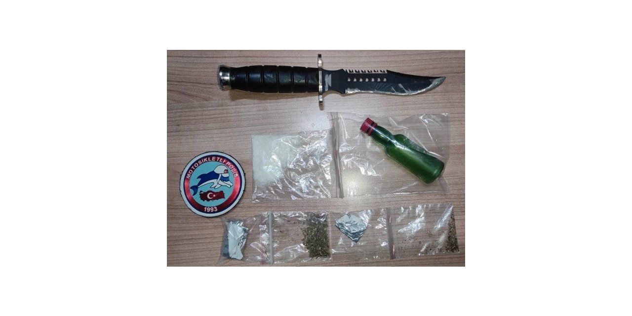 Şüpheli şahısların üzerinden silah, bıçak ve uyuşturucu madde ele geçirildi