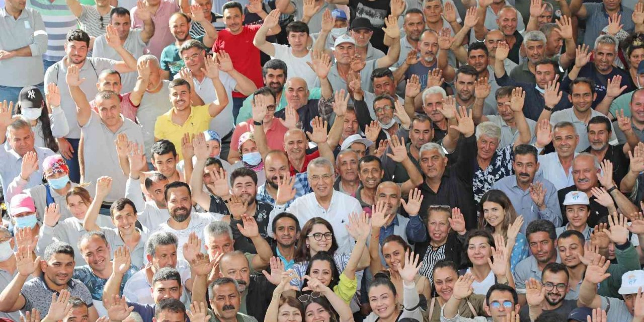 Tarhan, ’2022’nin En Başarılı Belediye Başkanları’ arasında gösterildi