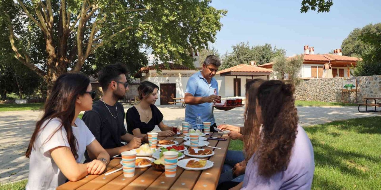 Menteşe Belediyesi Kültür Evlerine ziyaretçi akını