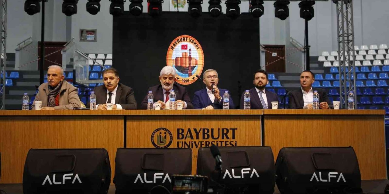 Bayburt’ta Türkiye Yüzyılı ve Gençlik Paneli düzenlendi