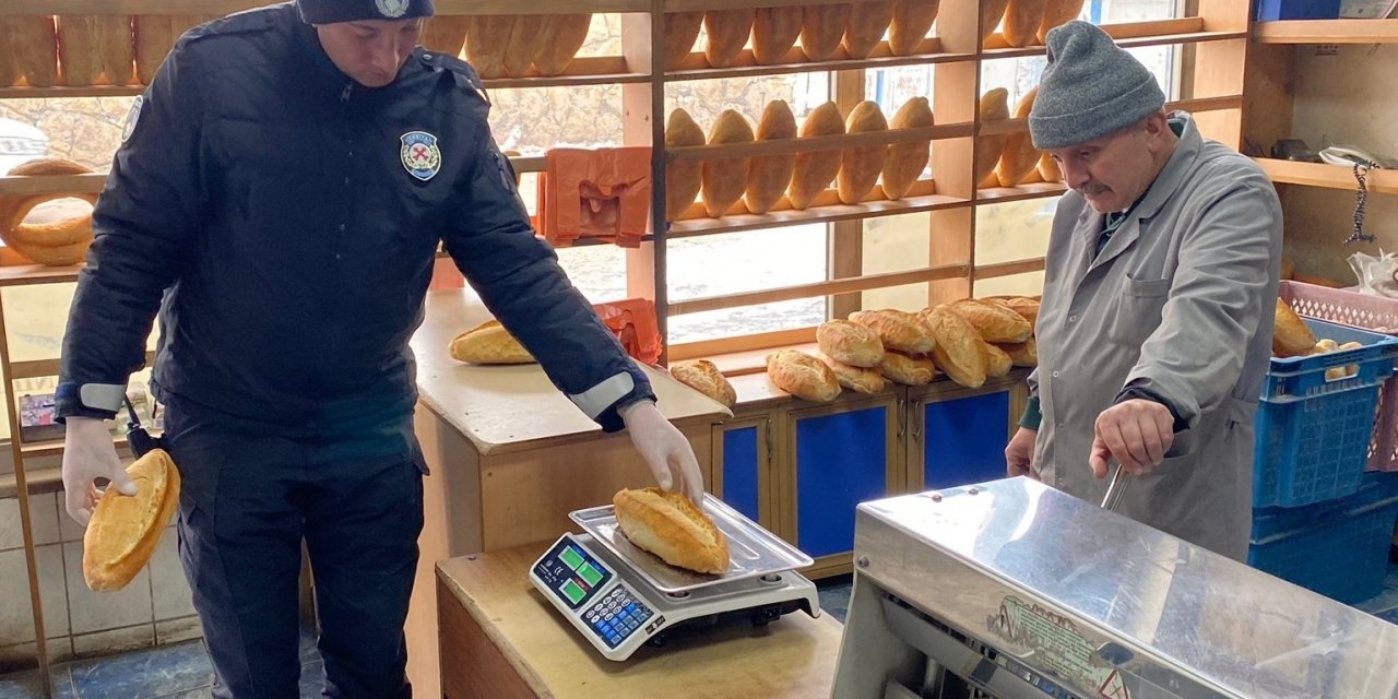 Bayburt’ta zabıtadan fırın denetimi