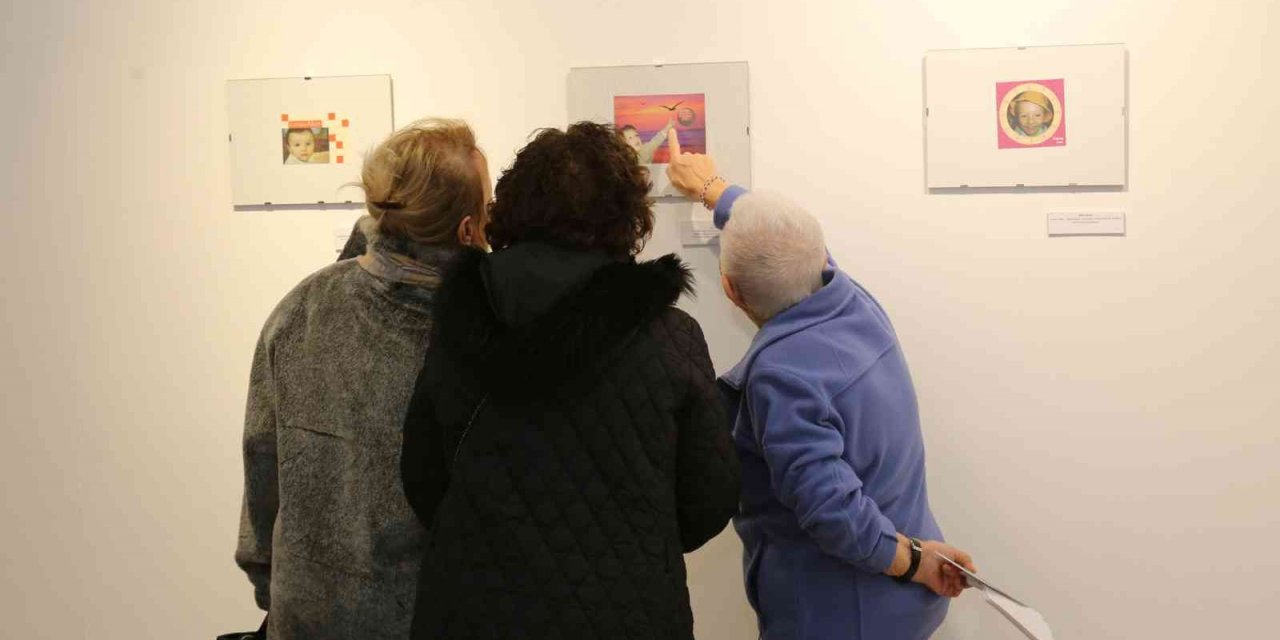 Korkut Akın’ın 41 yıllık  kartpostal çalışmaları Küçükçekmece’de