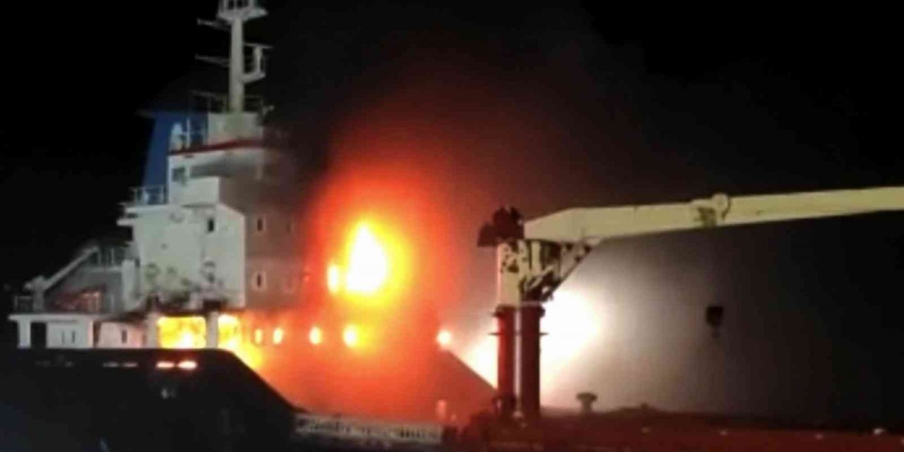Sinop açıklarında yanan kuru yük gemisindeki mürettebatın isimleri belli oldu