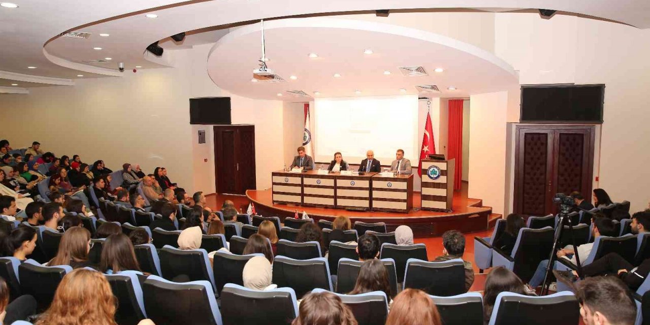 ESOGÜ’de Milli Teknoloji Hamlesi’nin Eskişehir Paneli düzenlendi