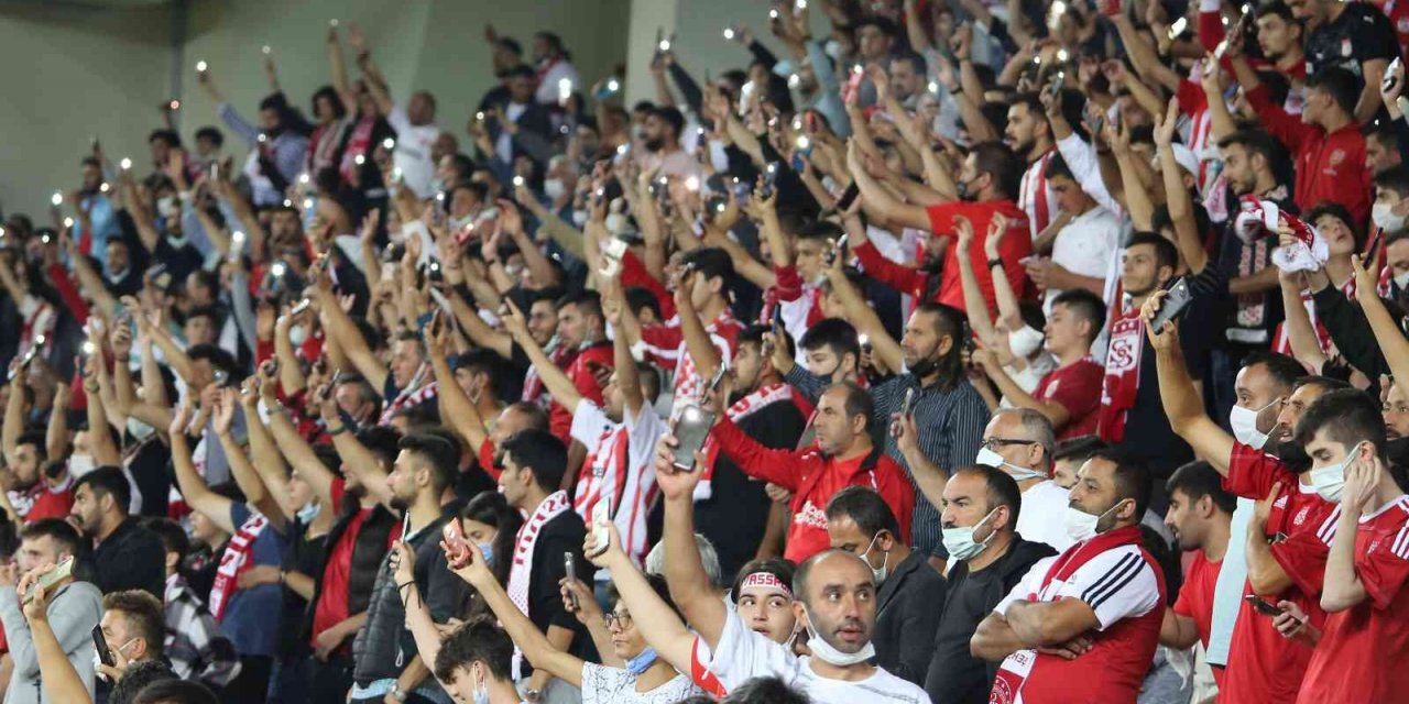 Sivasspor - Galatasaray maçının biletleri satışa çıktı