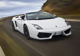 274 Km Hız Yaparken Polise Yakalandı