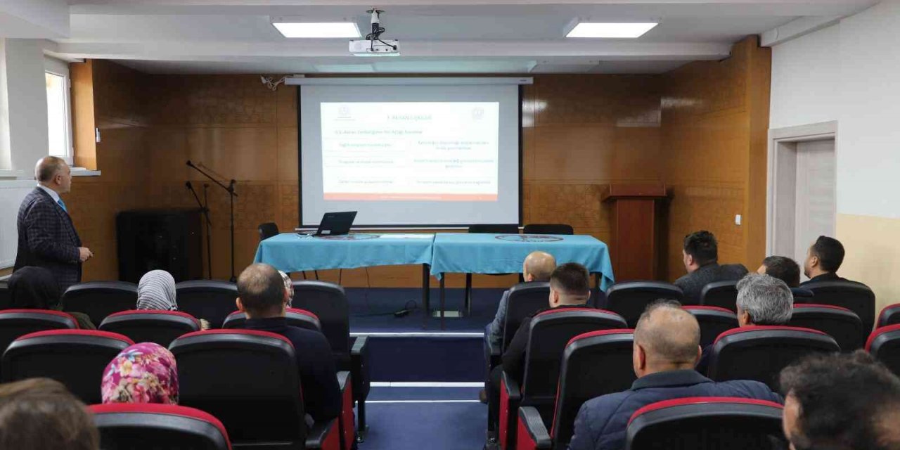 Bayburtlu aileler okullardaki yerini aldı