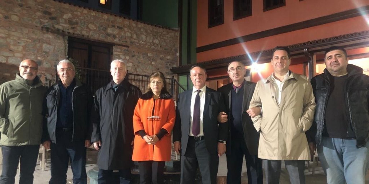 Bursa Aydınlar Ocağı’ndan öğretim görevlisine tepki