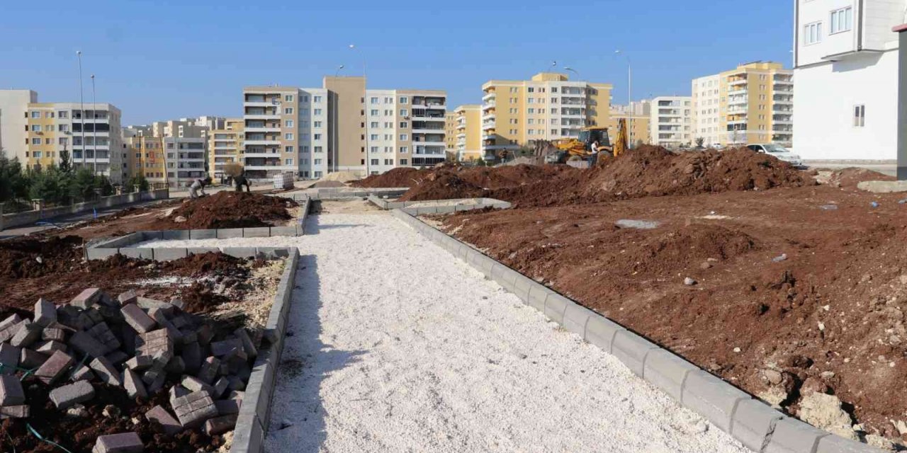 Karaköprü’ye yeni yeşil alanlar kazandırılıyor