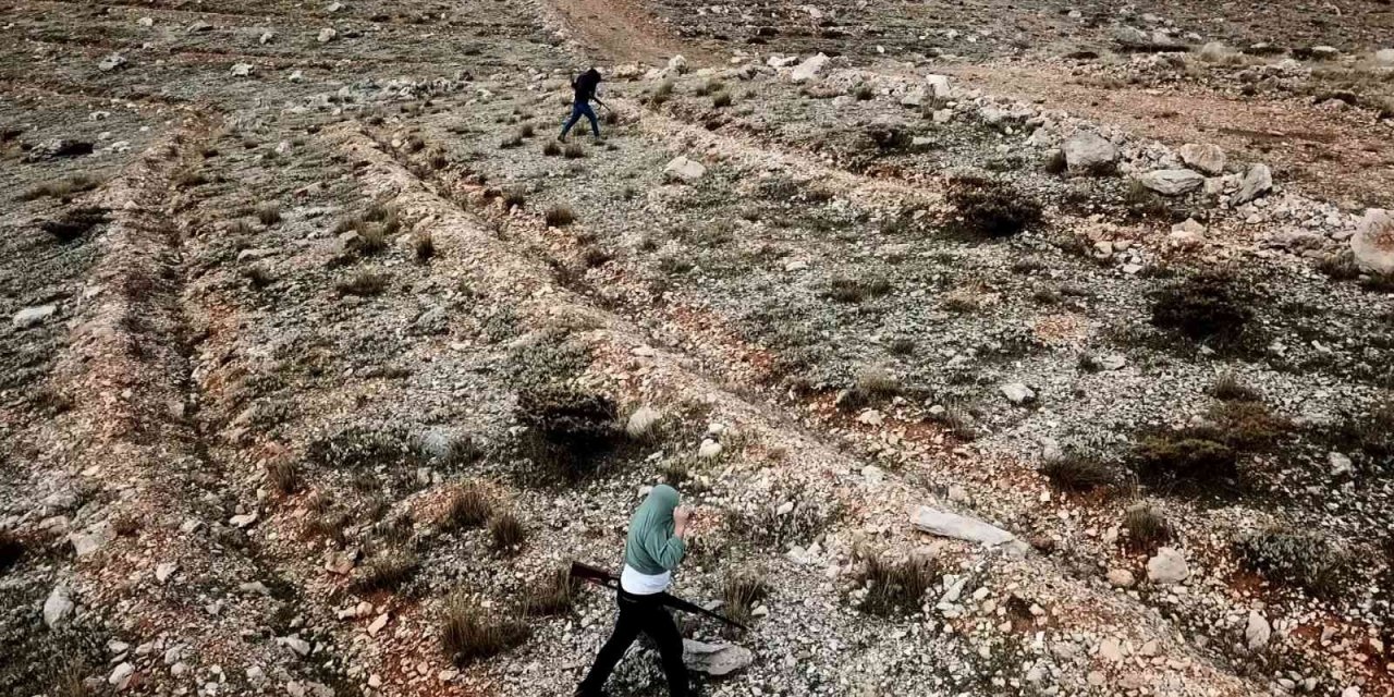 Adıyaman’da kaçak avcılar dron ile kovalandı