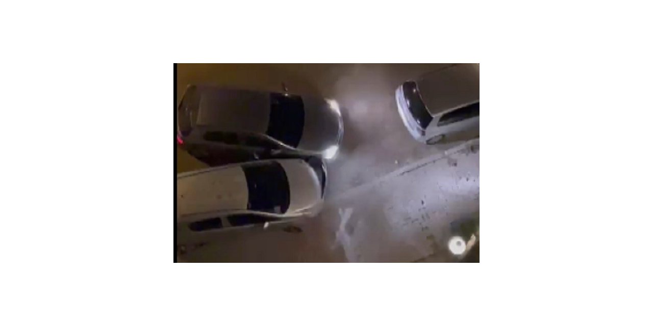 Alkollü sürücü park halindeki araçlara böyle çarptı