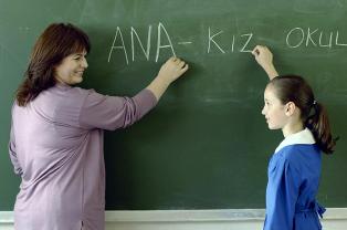 Beyşehir'de 'Ana Kız Okuldayız' kampanyası