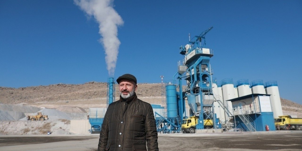 Başkan Çolakbayrakdar: "Kendi ürettiğimiz asfalt ile rekor tasarruf elde ettik"