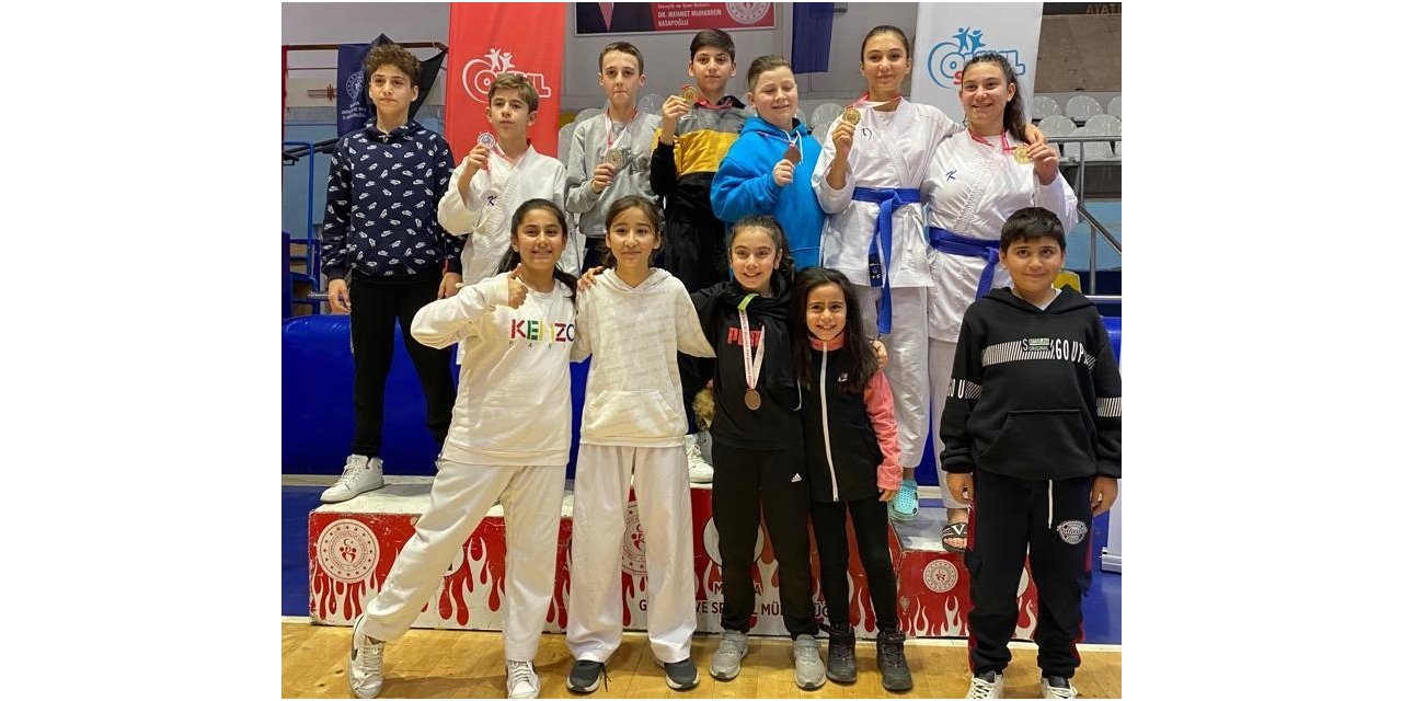 Manisa BBSK Karate takımı sporcularından büyük başarı