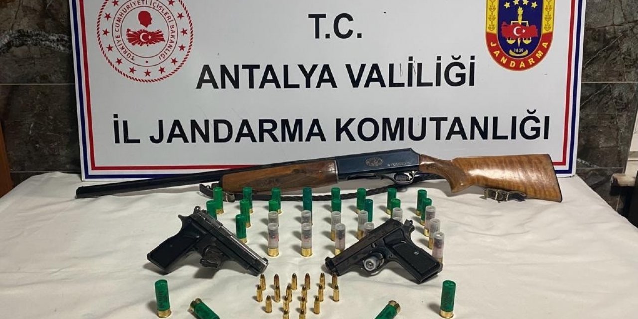 Sosyal medyadan silah ve mühimmat satışı yapan şahsa operasyon