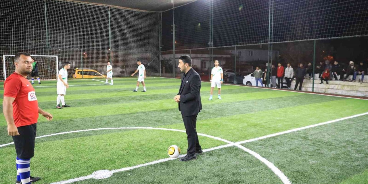 Dalaman havaalanı çalışanları, futbol turnuvasında ter döktü