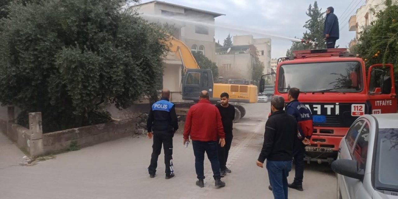 Osmaniye’de metruk binalar yıkılıyor