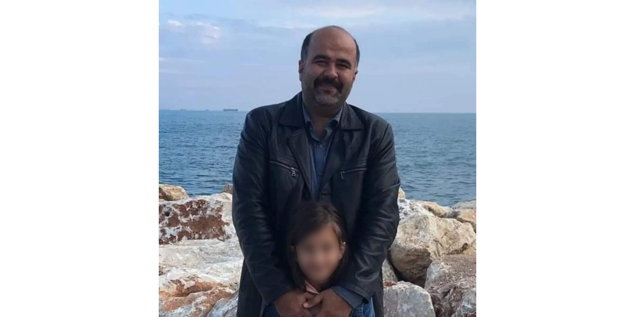 Minibüsün altında kalan öğretmen hayatını kaybetti