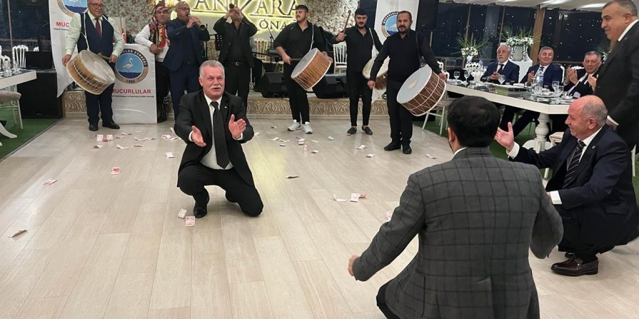 Mucurlular Derneği Atatürk’ün Mucur’a gelişinin 103’üncü yılını kutladı